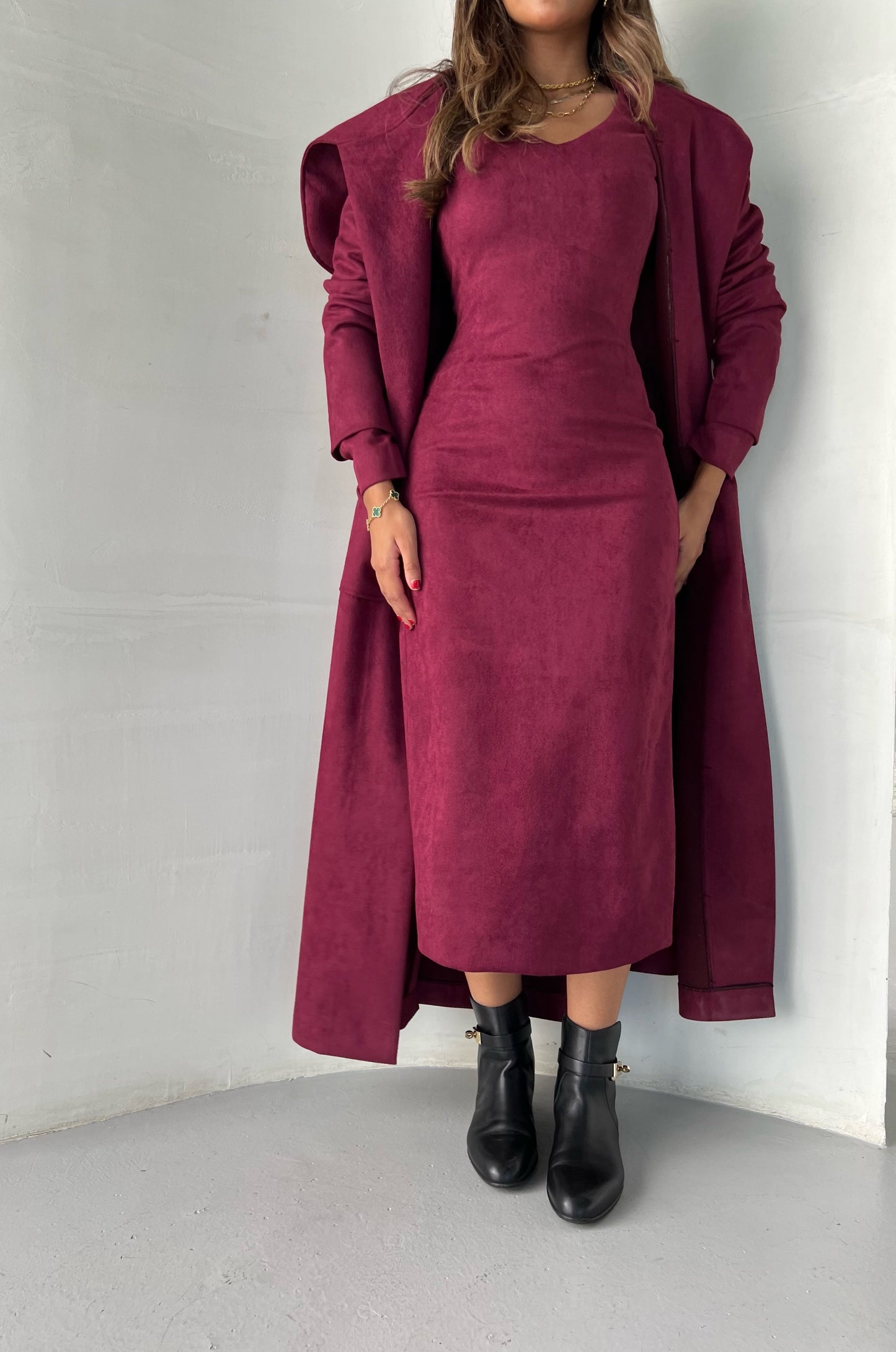 EVELYN MAROON