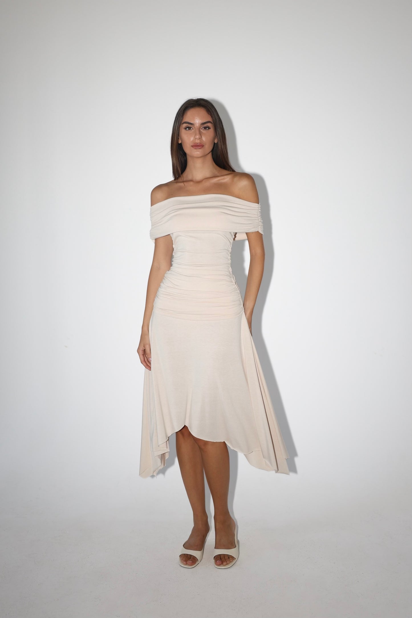 Liana in Cream