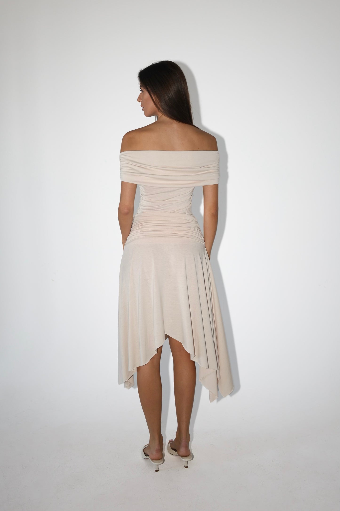 Liana in Cream