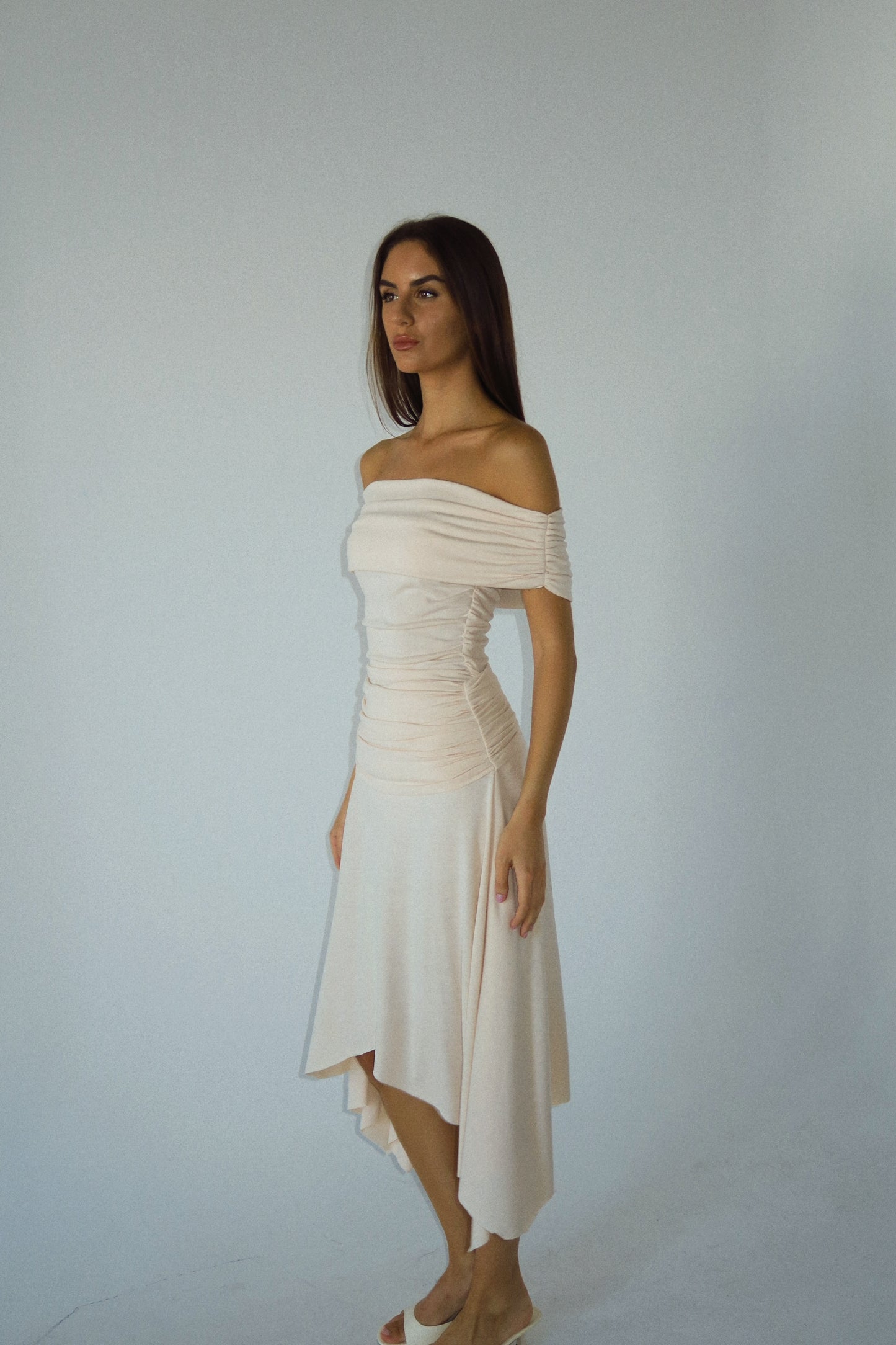 Liana in Cream