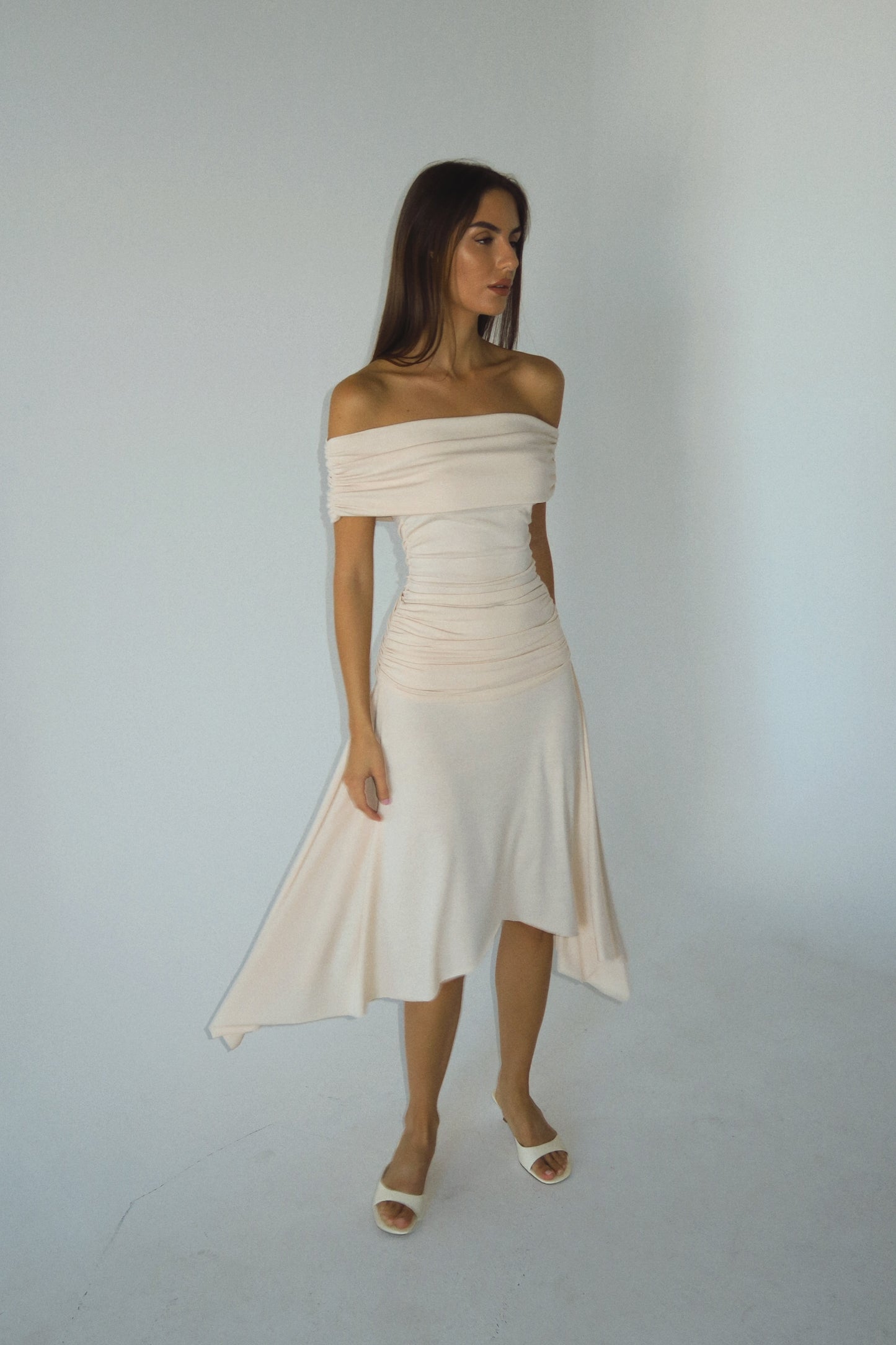 Liana in Cream