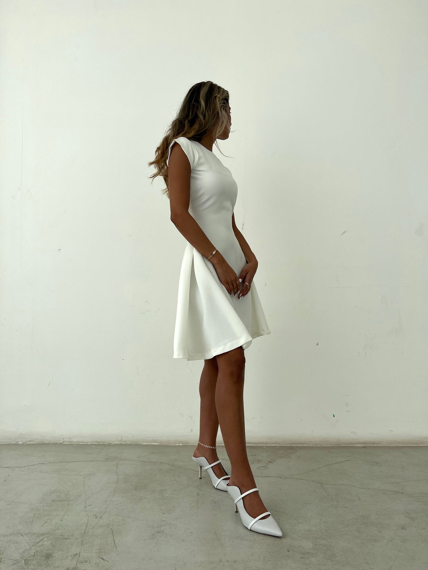 ELIA white